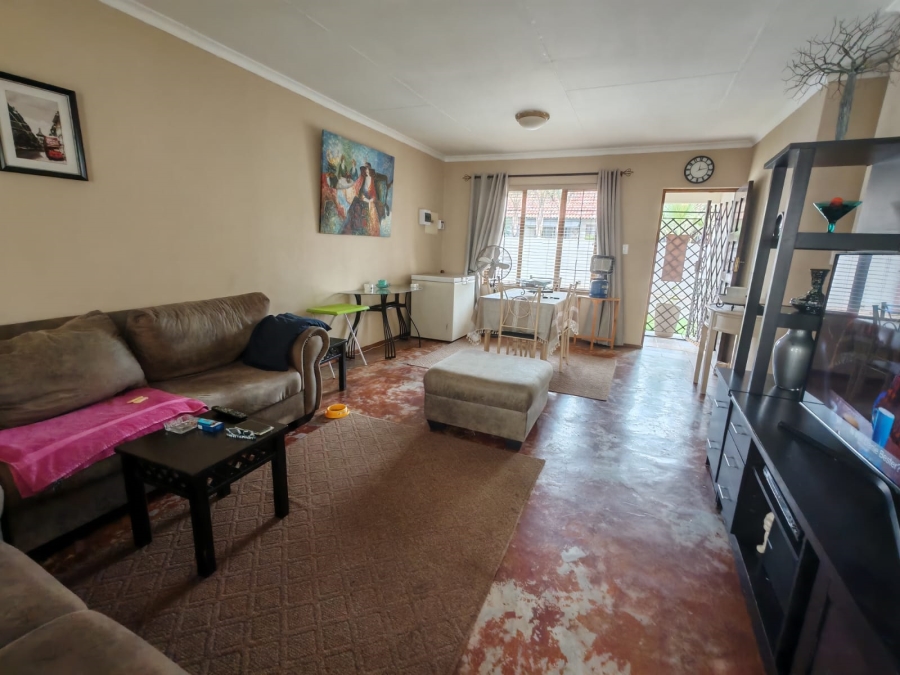 2 Bedroom Property for Sale in Vaalpark Free State
